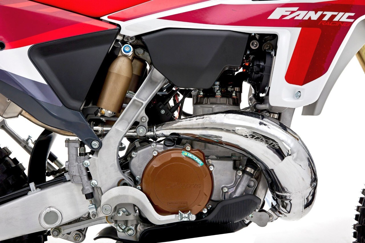 Fantic rinnova il Caballero e lancia le enduro 300 2T e 310 4T